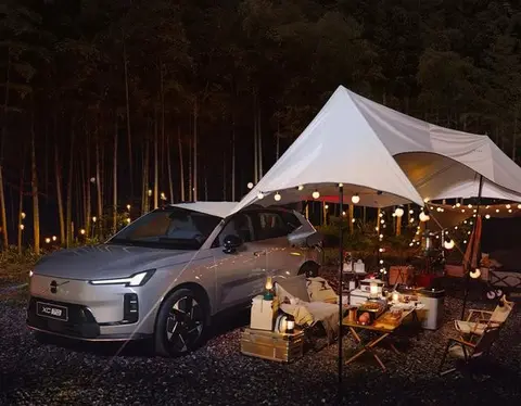 沃尔沃XC70：插混中大型SUV，综合油耗仅0.98L