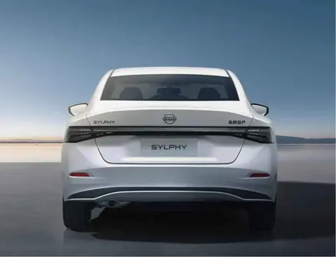 燃油车还在卖，轩逸换脸不换心，它想守住最后一块阵地